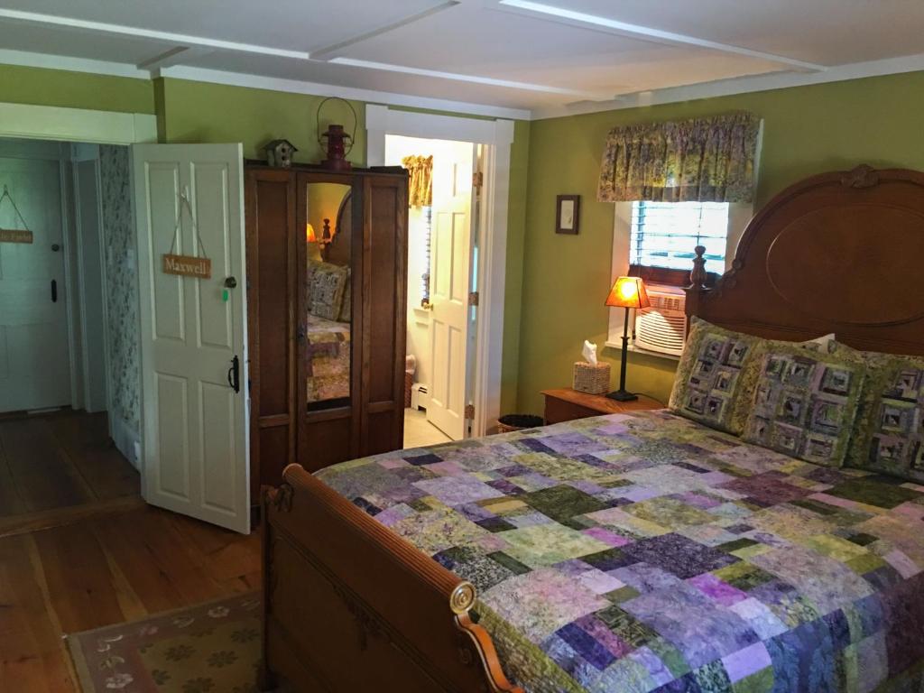 Room image 1